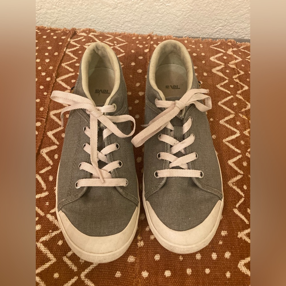 Teva Gray Canvas Freewheel Low Top Comfort Sneakers 9